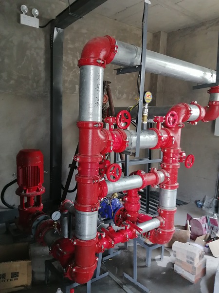 维修现场图_南方筑友供水设备公司详情页图片0